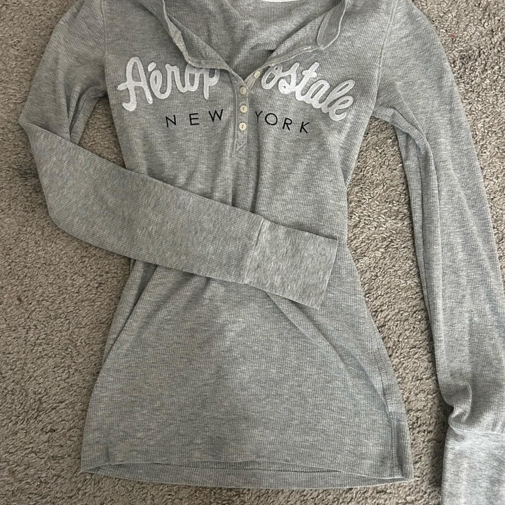 Aeropostale Gray Long Sleeve Henley